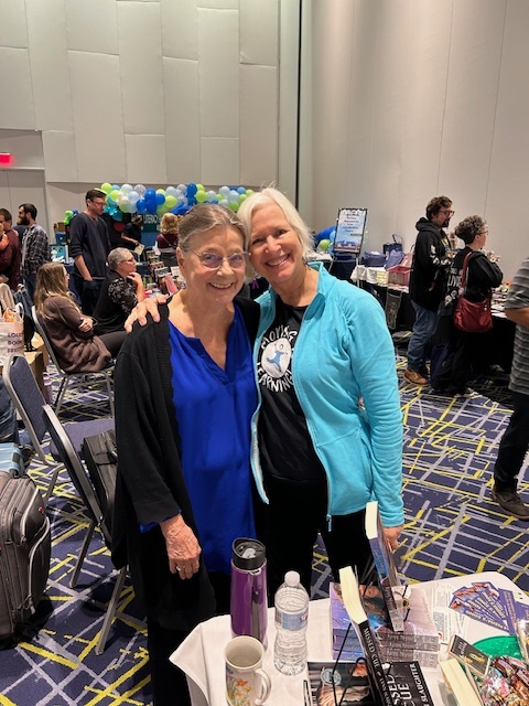 Lynn-and-Connie-at-Louisville-Book-Festival.jpg